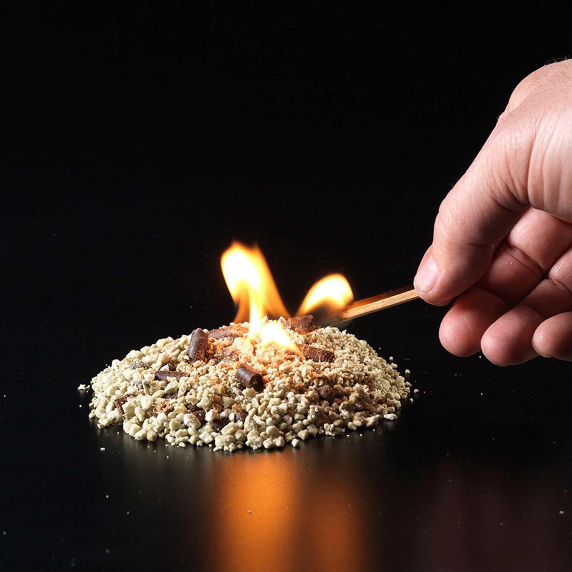 InstaFire Fire Starter Pouches (12 packs) - Image 3